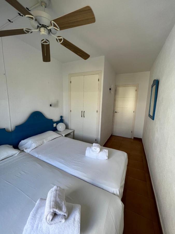 Lovely Hideaway With Pool And White Sand Beach 아레날 덴 카스텔 외부 사진