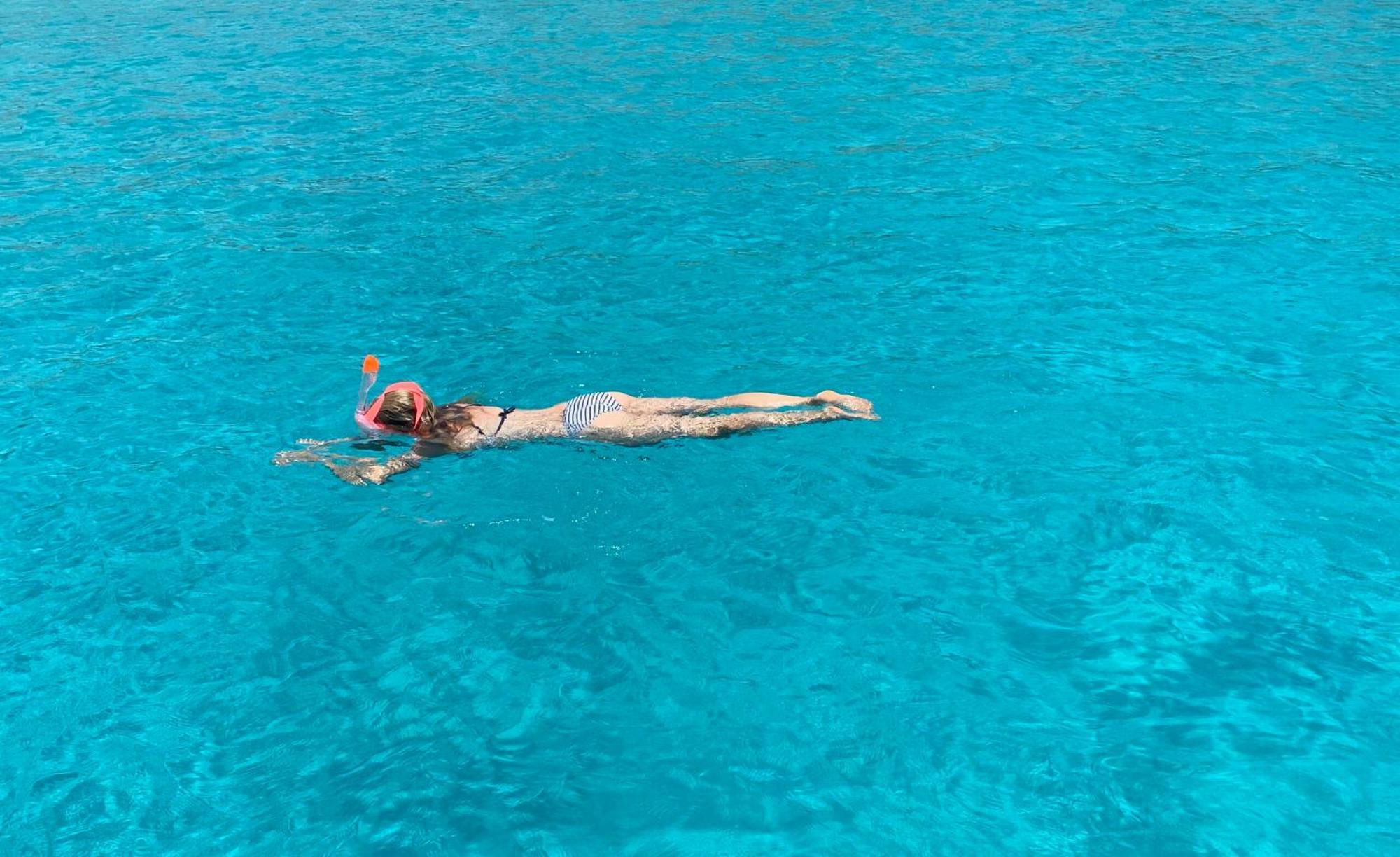 Lovely Hideaway With Pool And White Sand Beach 아레날 덴 카스텔 외부 사진